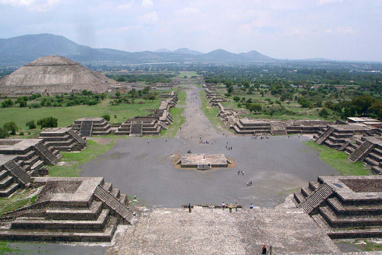 Avenue of the Dead and Pyramid of the Sun seen from Pyramid of the Moon
