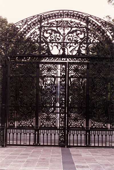 Belen Gate